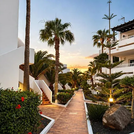 Minimalist Boho-chic 10 Minutes From The Costa Teguise